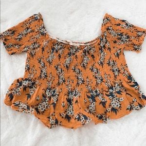 Tillys top